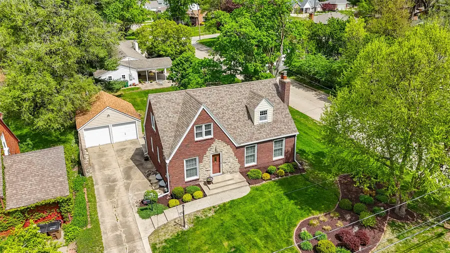 6605 Forest Court, Windsor Heights, IA 50324 - #2