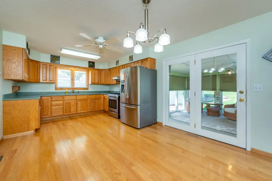 450 N 9th Street, Carlisle, IA 50047 - #2