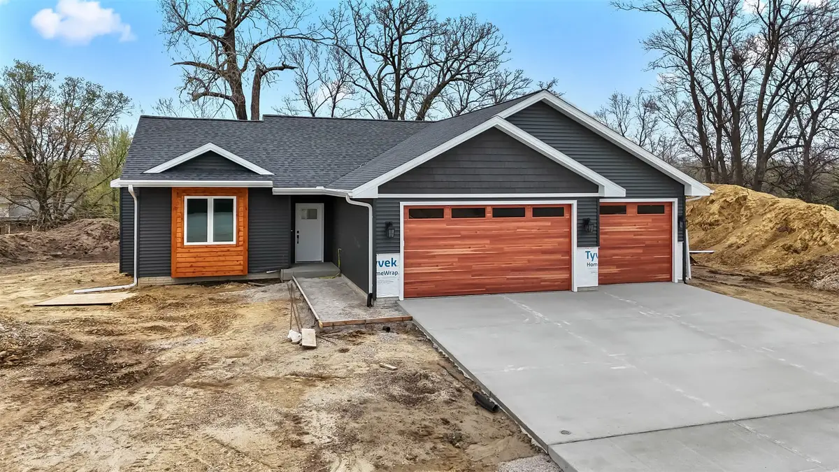 705 Academy Circle, Nevada, IA 50201 - #1