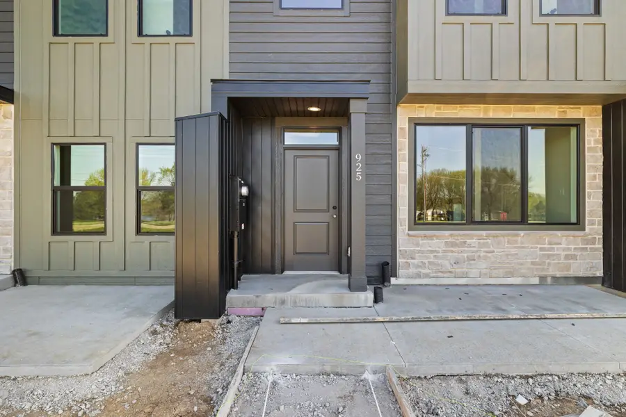 925 Percheron Lane, Norwalk, IA 50211 - #2