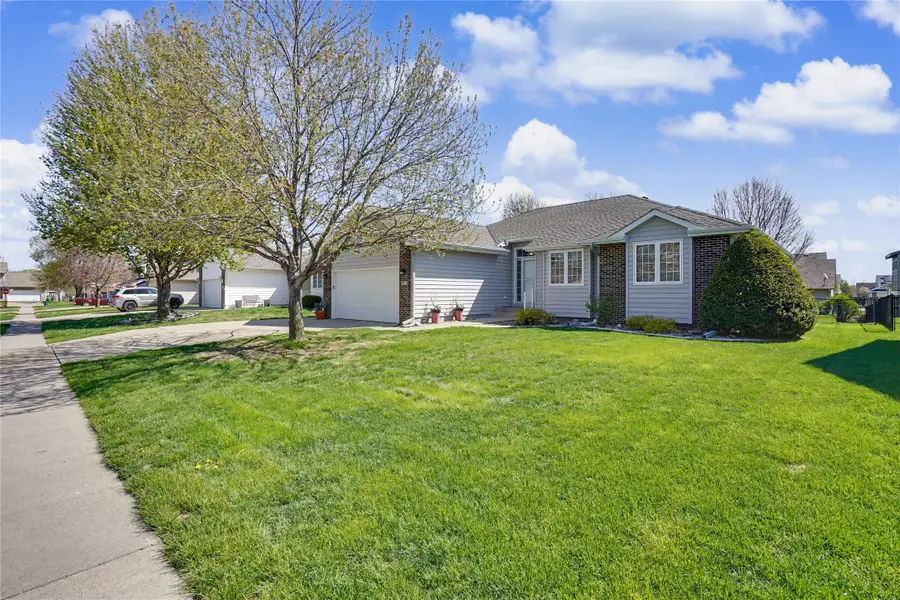 813 SE Park Street, Grimes, IA 50111 - #2