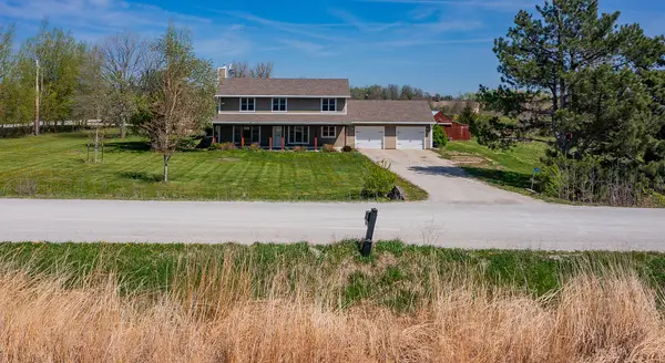 33055 Zook Spur Place, Madrid, IA 50156