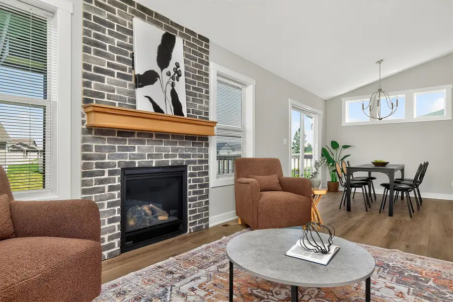 208 11th Court Nw, Bondurant, IA 50035 - #3