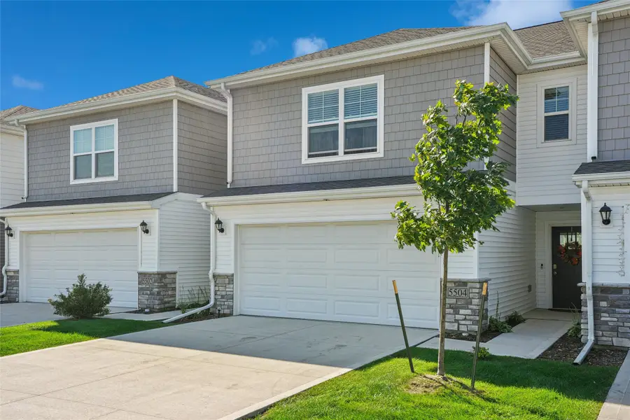 5504 144th Street, Urbandale, IA 50323 - #2