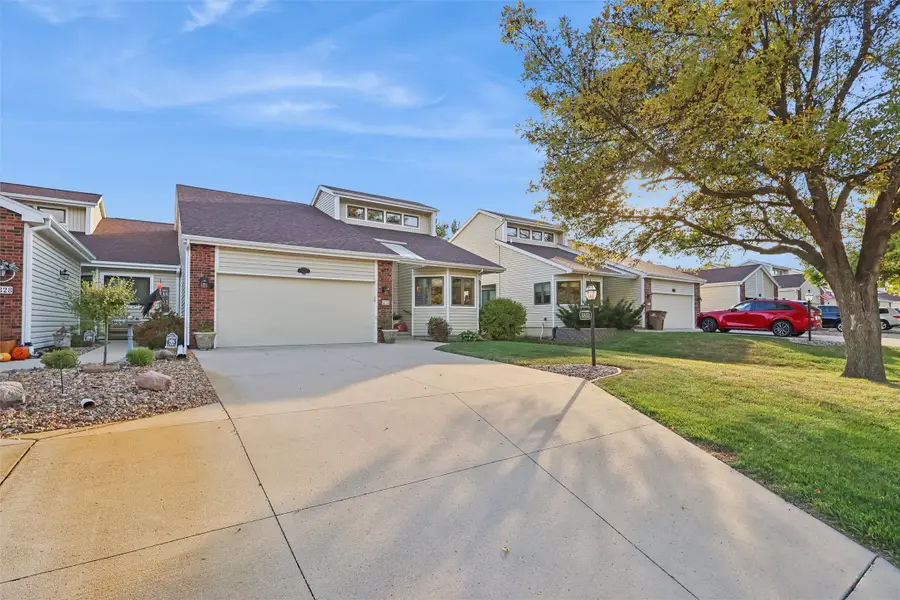 5832 Vista Drive, West Des Moines, IA 50266 - #2