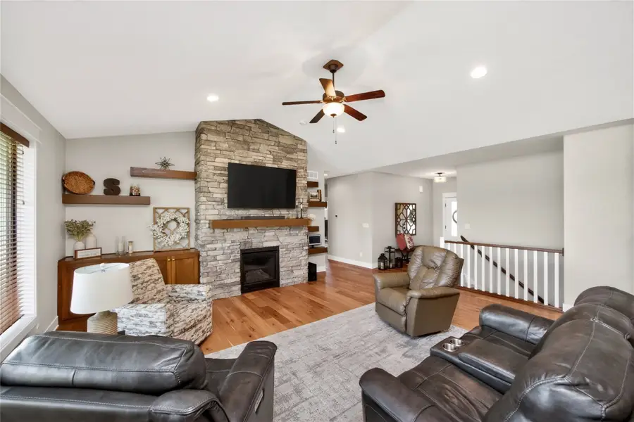 1220 S 100th Street, West Des Moines, IA 50266 - #2