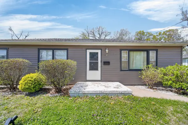 2306 48th Place, Des Moines, IA 50310