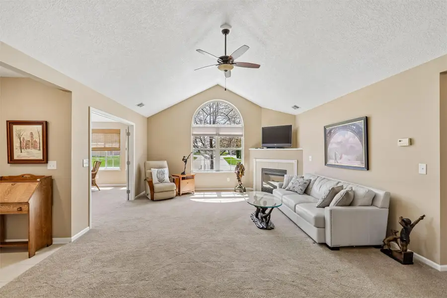 3305 SE Glenstone Drive #137, Grimes, IA 50111 - #3