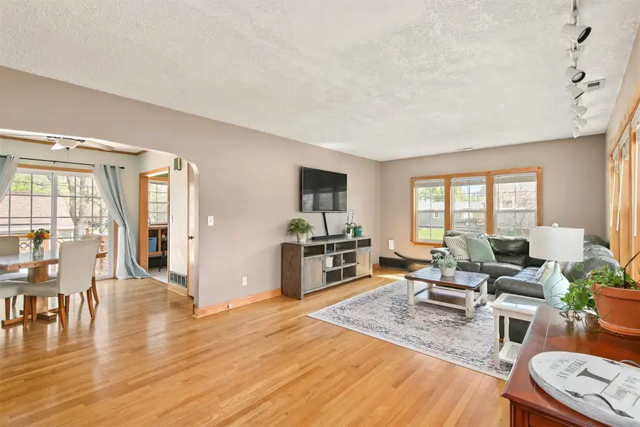 2501 36th Street, Des Moines, IA 50310 - #2