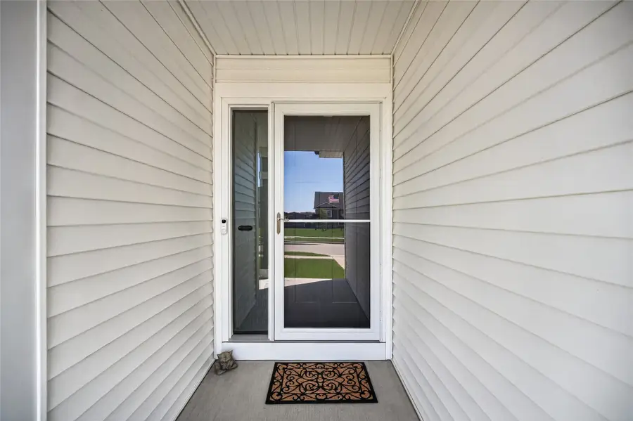 817 Mulberry Drive Nw, Bondurant, IA 50035 - #2