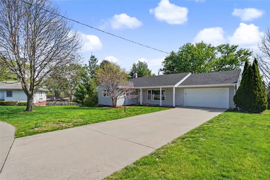 2917 87th Court, Urbandale, IA 50322 - #2