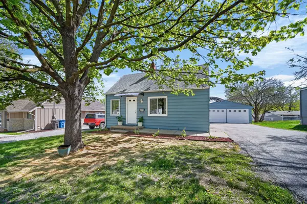 4025 51st Street, Des Moines, IA 50310