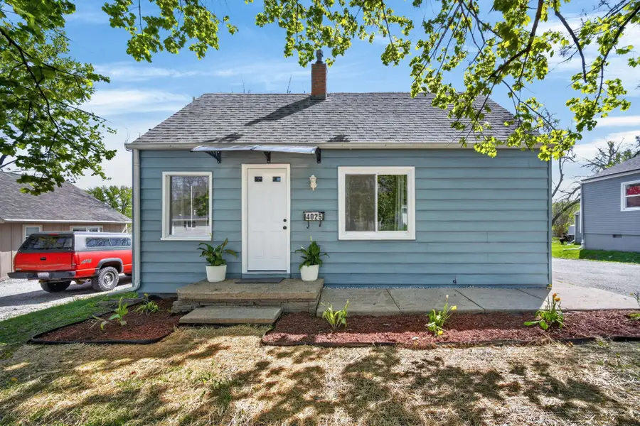 4025 51st Street, Des Moines, IA 50310 - #2