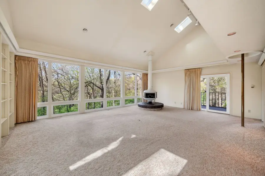 4001 Crestmoor Place, Des Moines, IA 50310 - #3