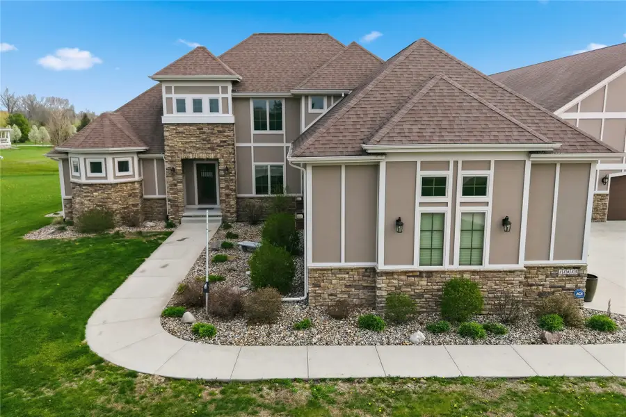 11635 NW 115th Street, Granger, IA 50109 - #2