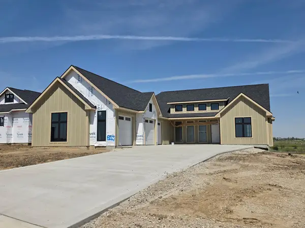 8265 Edgewood Court, West Des Moines, IA 50266