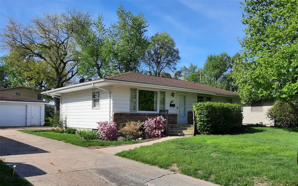 321 SE 9th Street, Ankeny, IA 50021 - #1