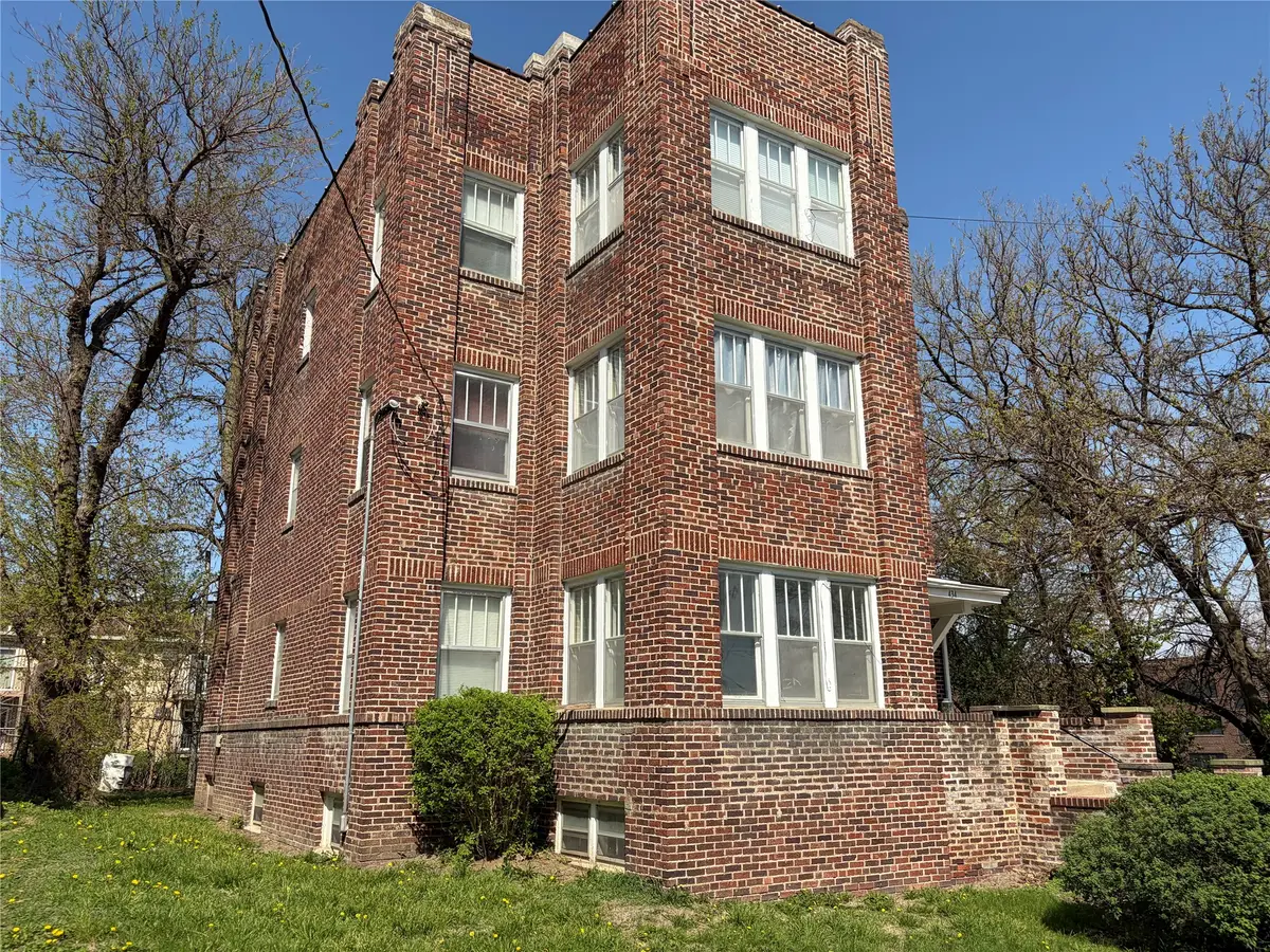 434 28th Street, Des Moines, IA 50312 - #1