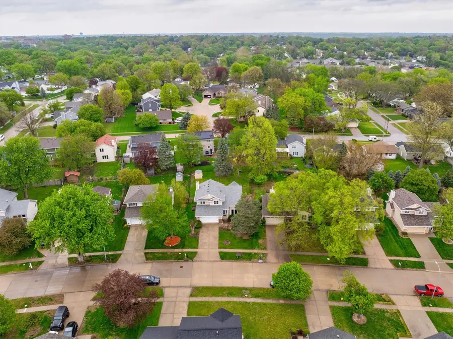 2725 Walnut Street, West Des Moines, IA 50265 - #3