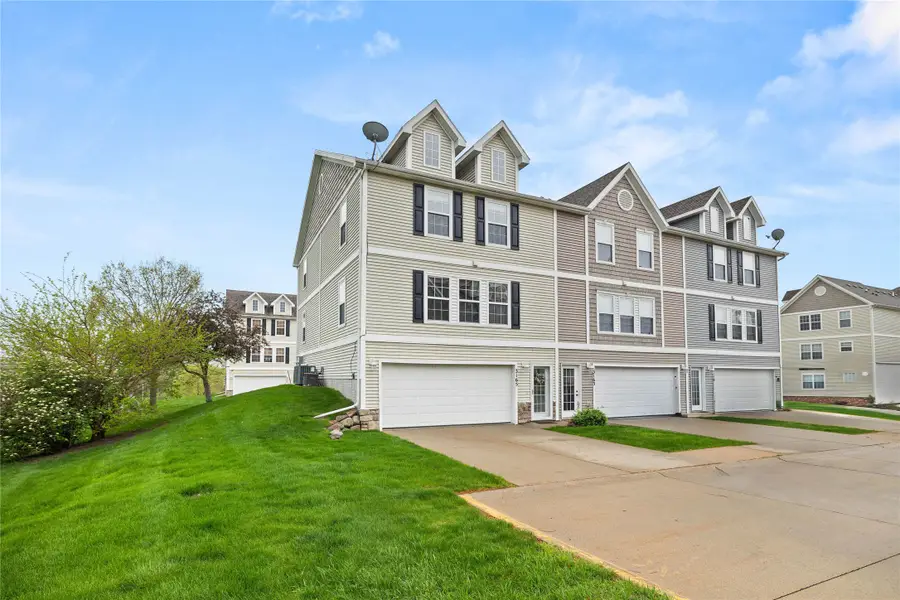 3165 SW Arlan Lane, Ankeny, IA 50023 - #2