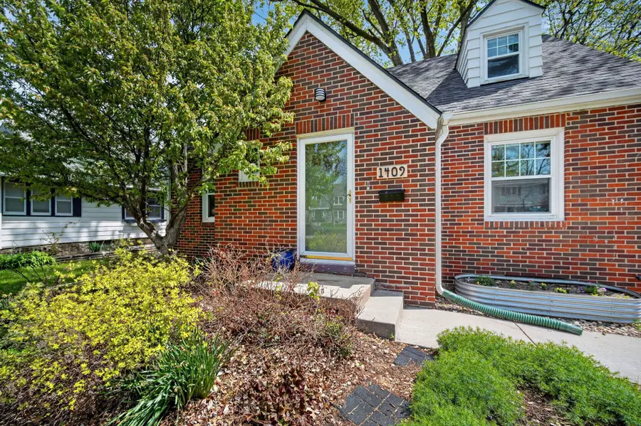 1409 44th Street, Des Moines, IA 50311 - #2