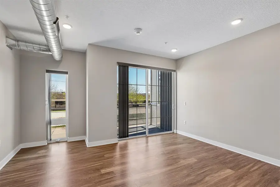 400 SW 7th Street #203, Des Moines, IA 50309 - #2