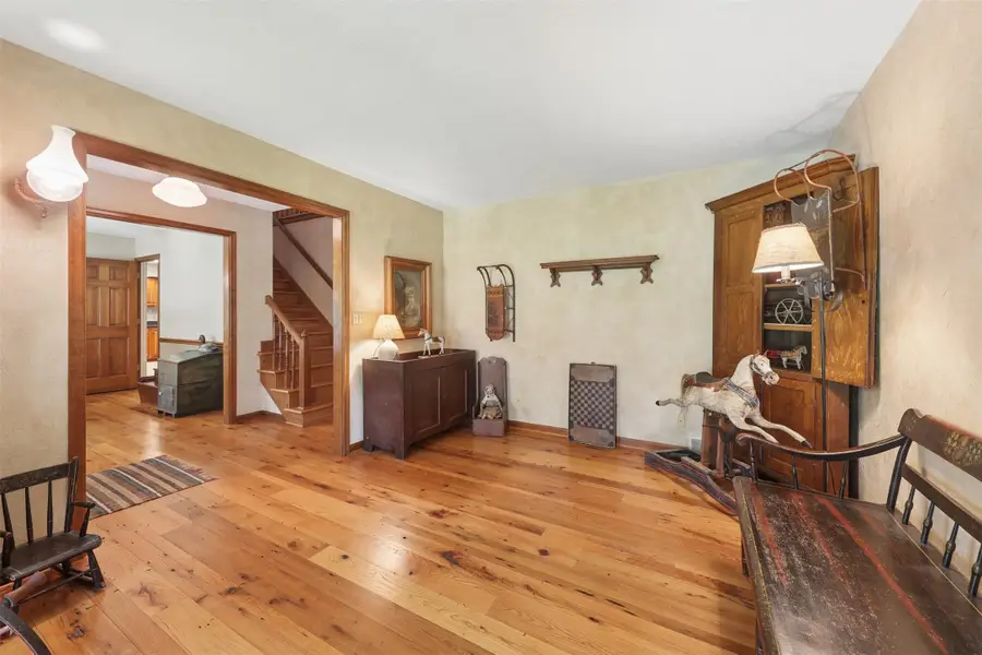 1570 S Lakeview Drive, West Des Moines, IA 50266 - #3