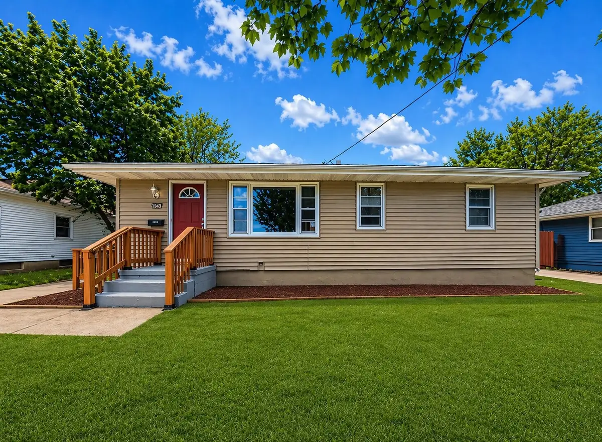 4016 64th Street, Urbandale, IA 50322 - #1