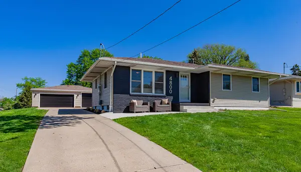 4800 Fairview Drive, Pleasant Hill, IA 50327