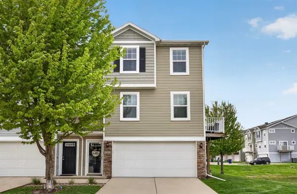 1015 NE 49th Lane, Ankeny, IA 50021