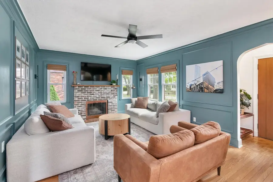 2720 44th Street, Des Moines, IA 50310 - #3
