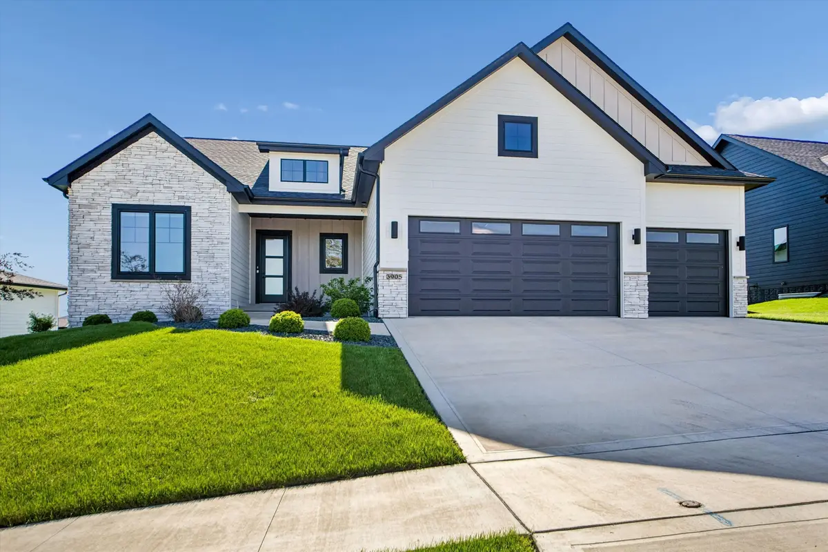3905 SW 58th Street, Des Moines, IA 50321 - #1