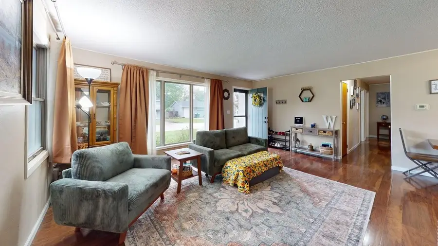 107 6th Avenue, Sully, IA 50251 - #3