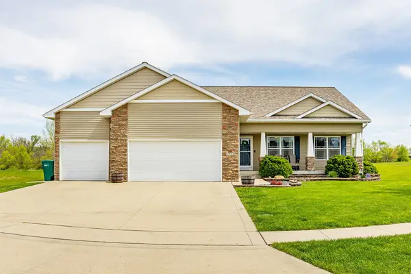 1004 E Madison Avenue, Indianola, IA 50125