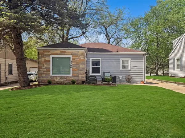3508 37th Street, Des Moines, IA 50310