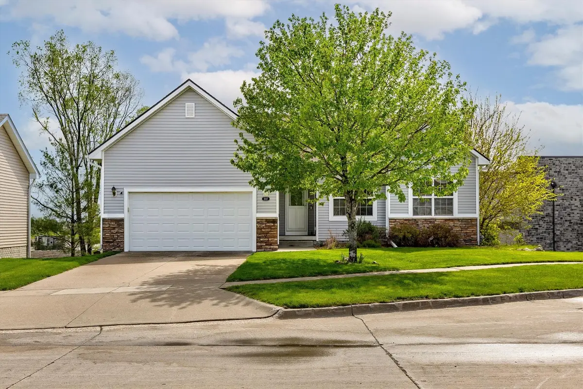2227 4th Avenue Se, Altoona, IA 50009 - #1