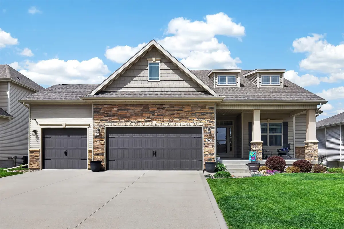 365 NE Fox Run Trail, Waukee, IA 50263 - #1