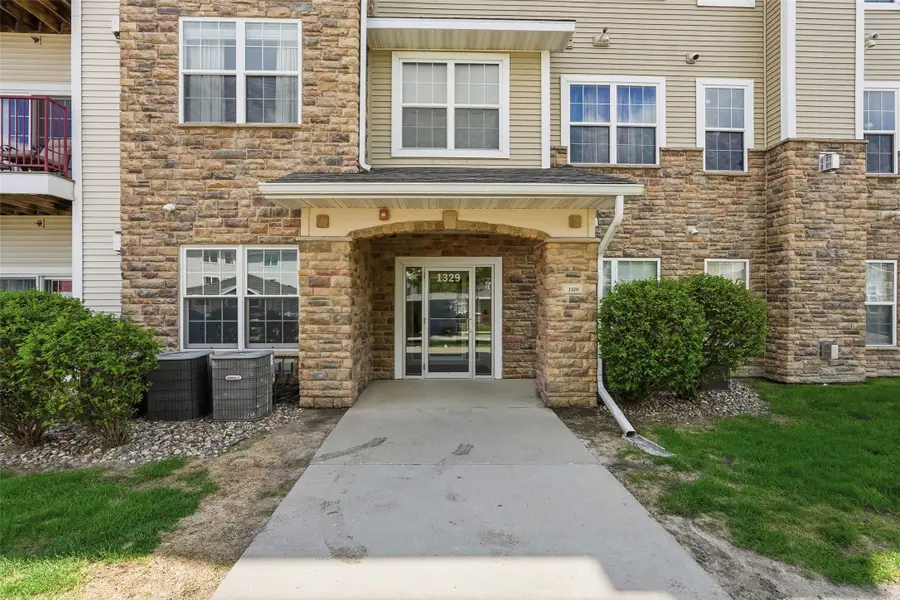 1329 SE University Avenue #112, Waukee, IA 50263 - #2