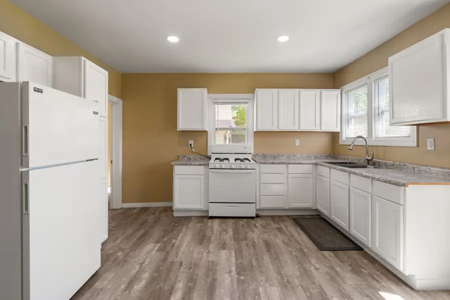 817 Buchanan Street, Des Moines, IA 50316 - #3