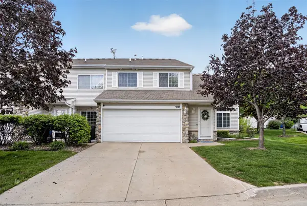 3799 Village Run Drive #908, Des Moines, IA 50317