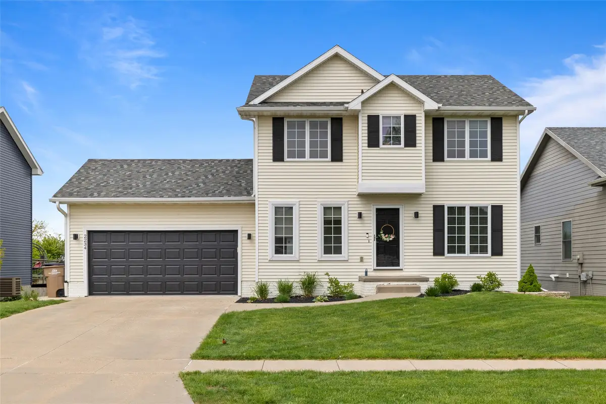 2234 3rd Avenue Se, Altoona, IA 50009 - #1