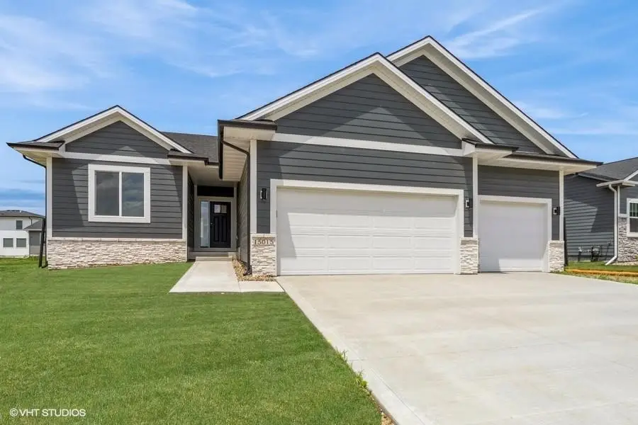 905 Walnut Drive, Norwalk, IA 50211 - #1