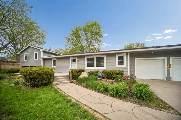 102 4th Street Se, Bondurant, IA 50035
