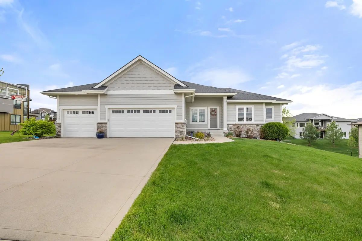 3910 Wildwood Court, Waukee, IA 50263 - #1