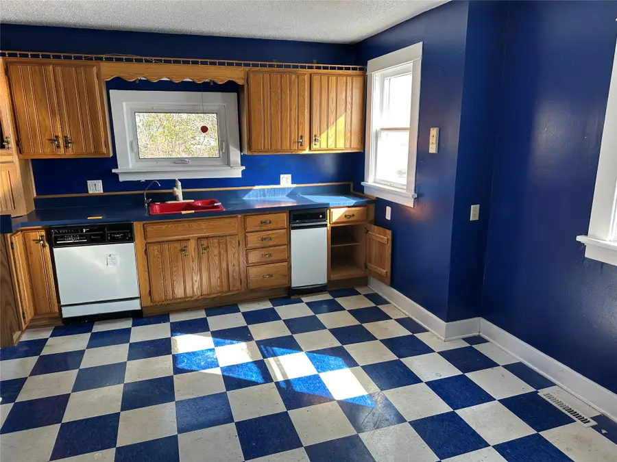 1204 Walker Street, Des Moines, IA 50316 - #2