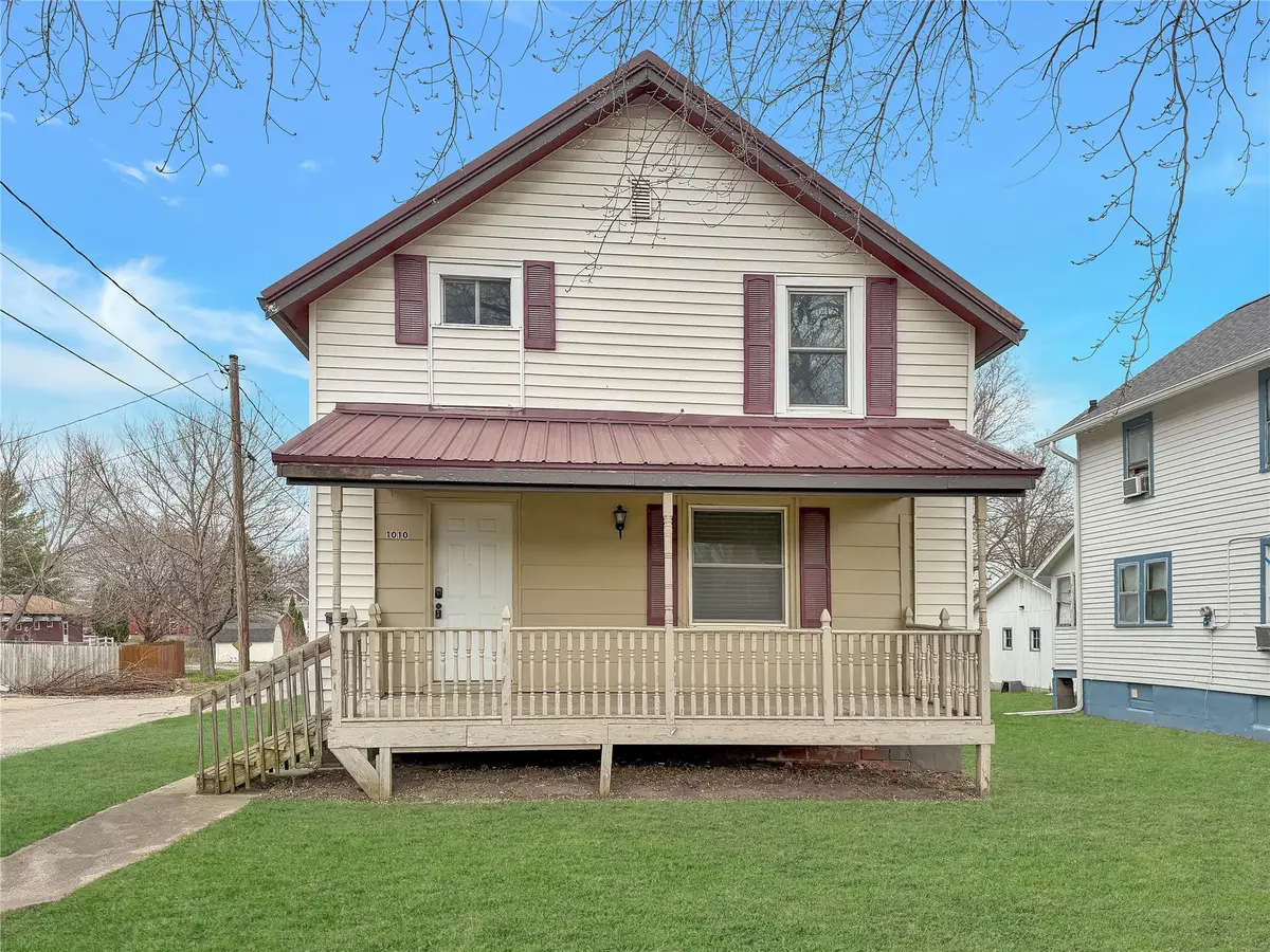 1010 W 5th Street, Perry, IA 50220 - #1