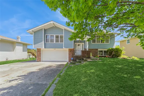 4021 80th Street, Urbandale, IA 50322