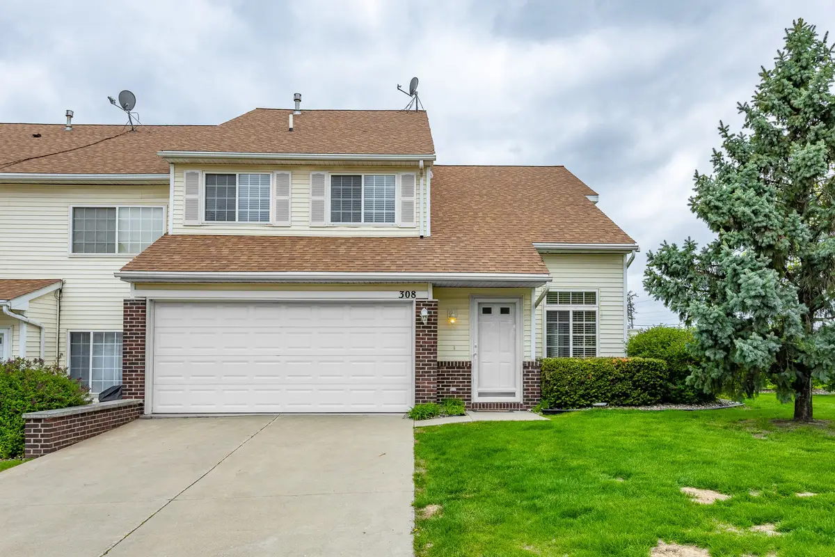 3701 Brook Ridge Court #308, Des Moines, IA 50317 - #1