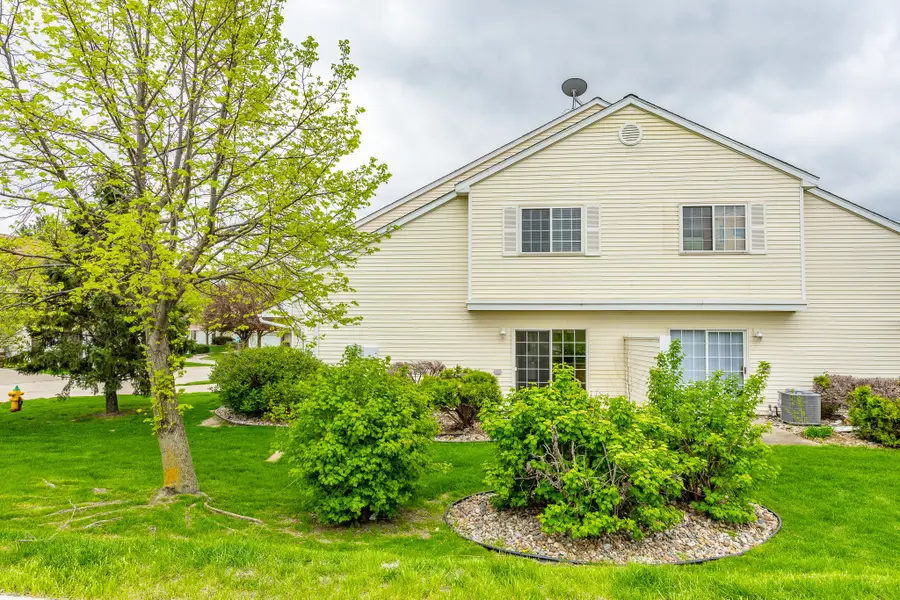 3701 Brook Ridge Court #308, Des Moines, IA 50317 - #3
