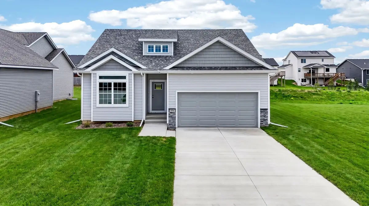 570 SE Hollow Court, West Des Moines, IA 50265 - #1